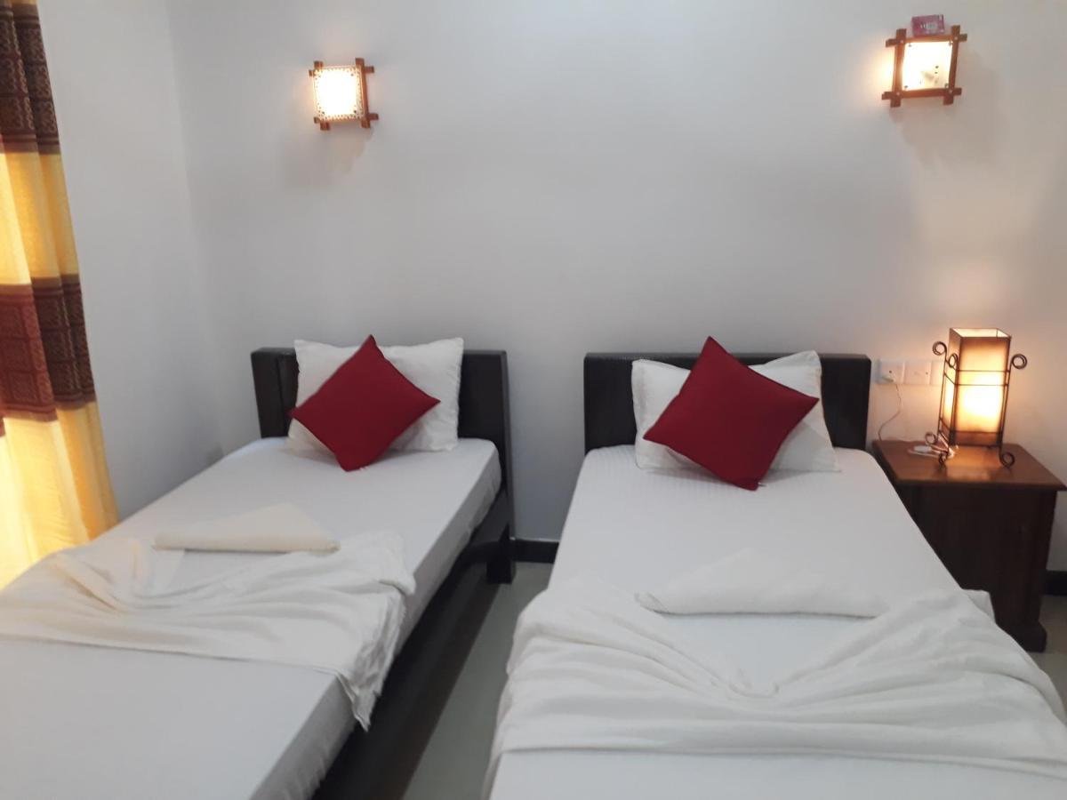 Granwin Hotel & Restaurant 담불라 외부 사진