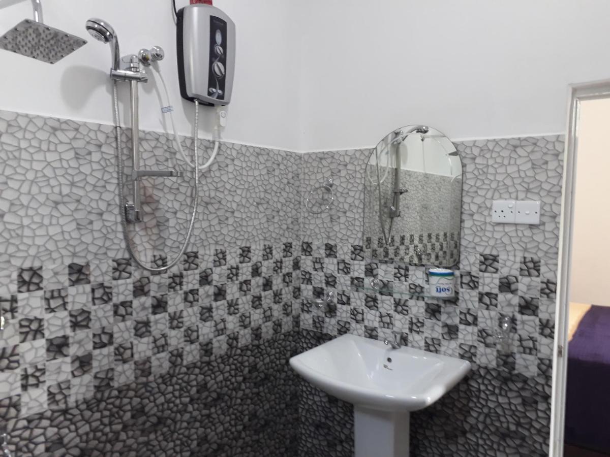 Granwin Hotel & Restaurant 담불라 외부 사진