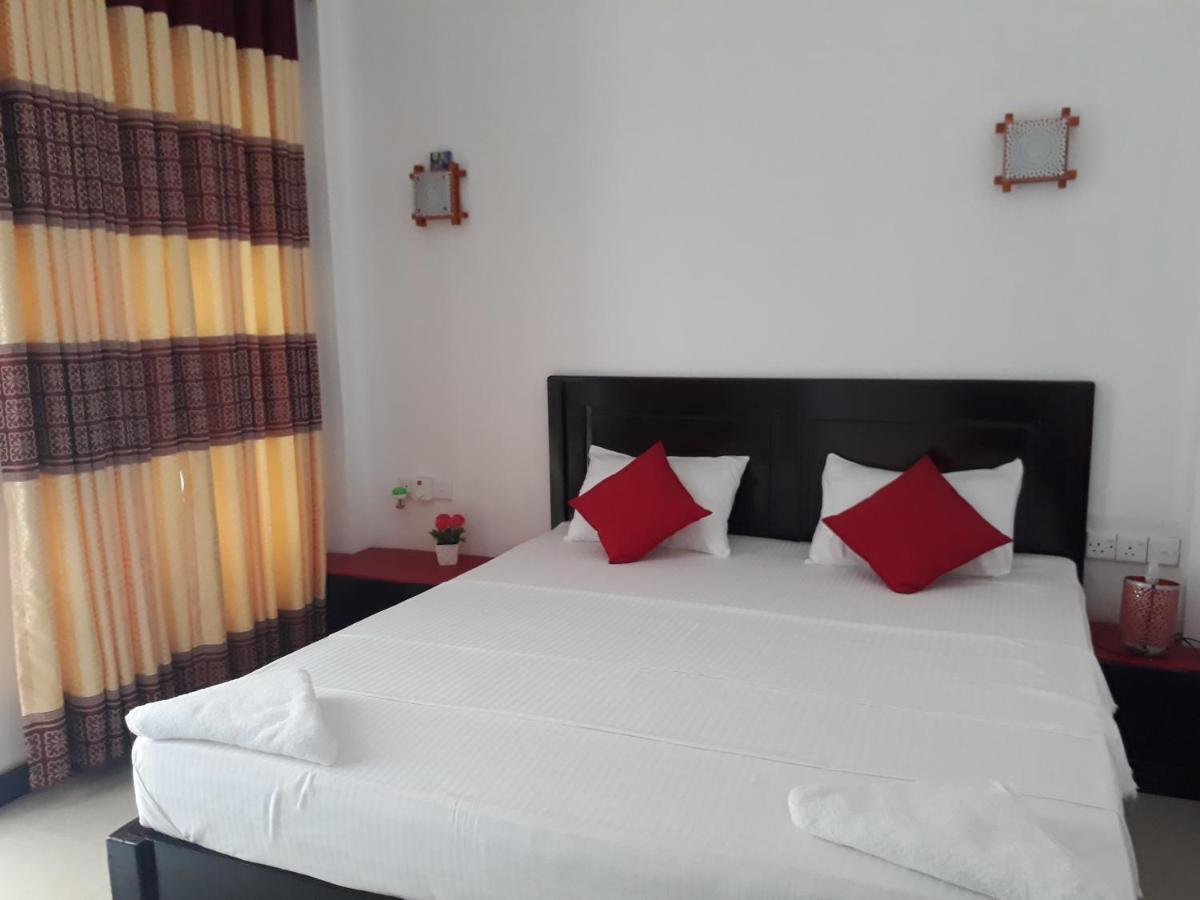 Granwin Hotel & Restaurant 담불라 외부 사진