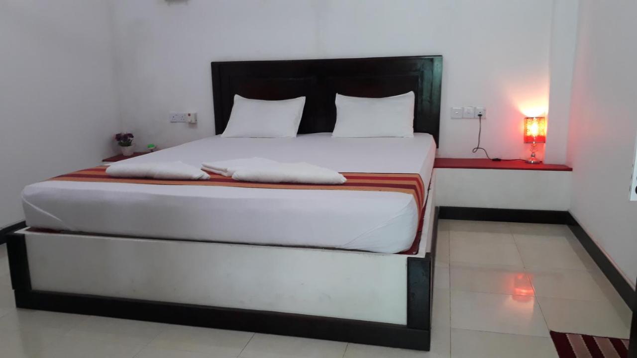 Granwin Hotel & Restaurant 담불라 외부 사진