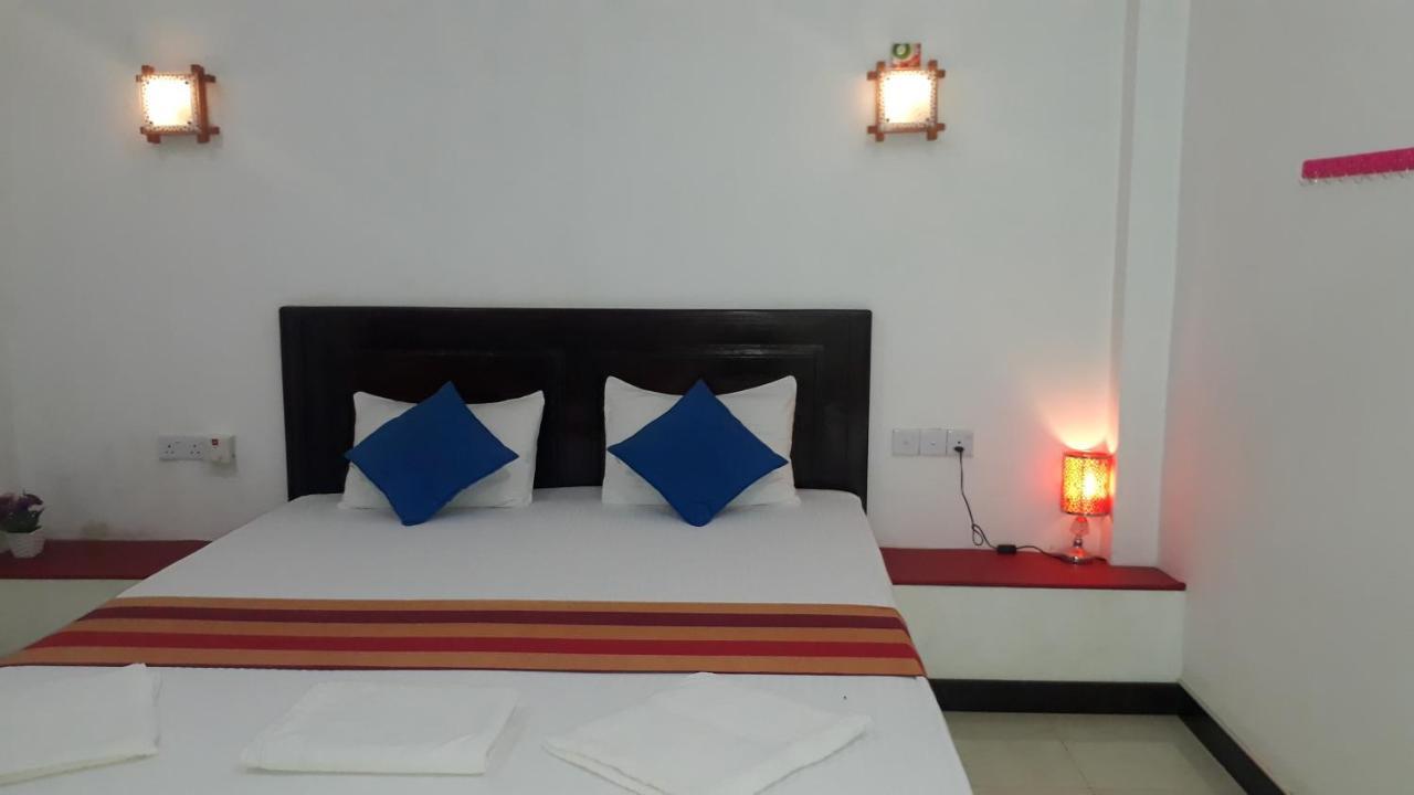 Granwin Hotel & Restaurant 담불라 외부 사진