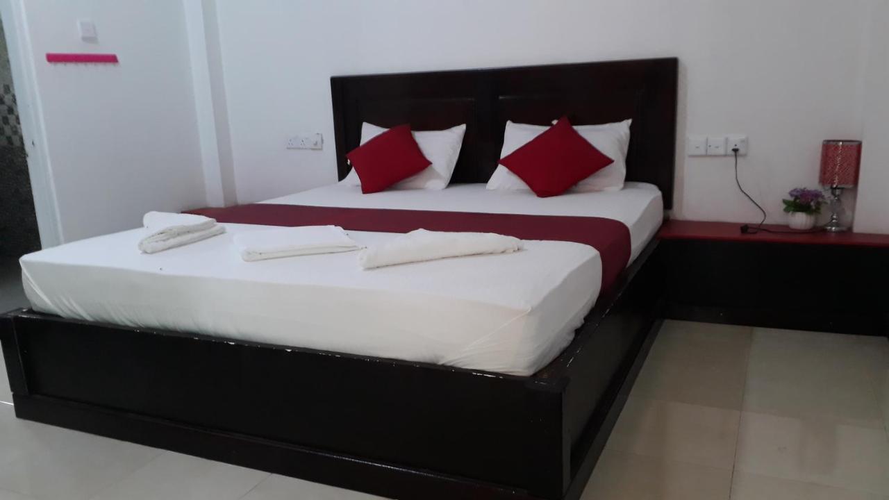 Granwin Hotel & Restaurant 담불라 외부 사진